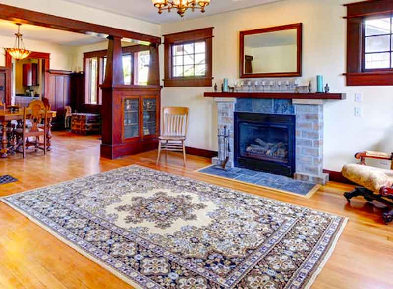 GAZAUTAPIS : Nettoyage, réparation, restauration de tapis en Bretagne et Île-de-France : Profitez de notre expertise en nettoyage et restauration de tapis anciens près de chez vous, en Bretagne et Île-de-France. Nos équipes se déplacent pour redonner vie à vos textiles les plus précieux : dépoussiérage / dessablage  et nettoyage de tapis. Restauration de tapis et tapisserie, réparation de lisières, franges. Relainage. Création de teinte, ravivement des couleurs, traitement des trames, GAZAUTAPIS