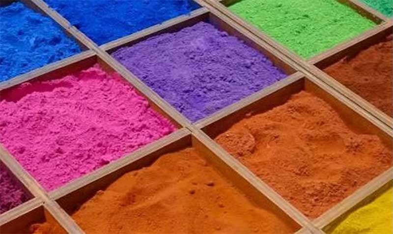 Re-lainage et création de teinte pour tapis - GAZAUTAPIS en Bretagne et Île-de-France : Re-lainage et création de teinte pour tapis et tapisserie . Raviver l’éclat de vos tapis. Livraison de tapis après restauration